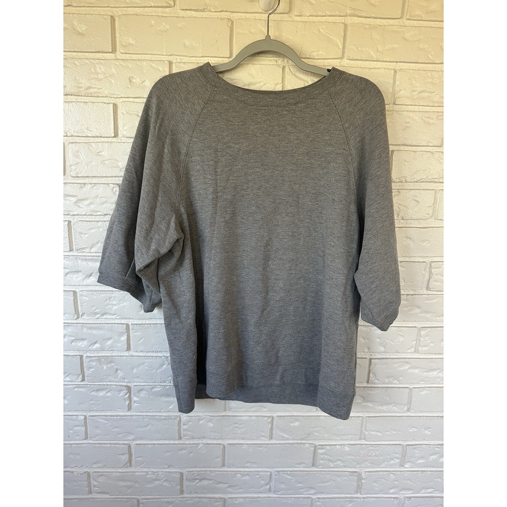 DG2 Gray Relaxed Fit Sweatshirt Tee Sz M Minimalist Everyday Comfort